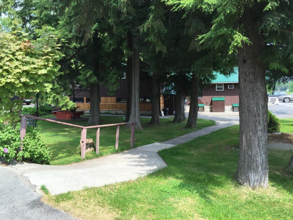 טראס Copper River Motel מראה חיצוני תמונה