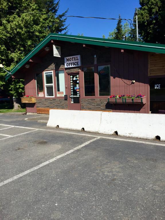 טראס Copper River Motel מראה חיצוני תמונה