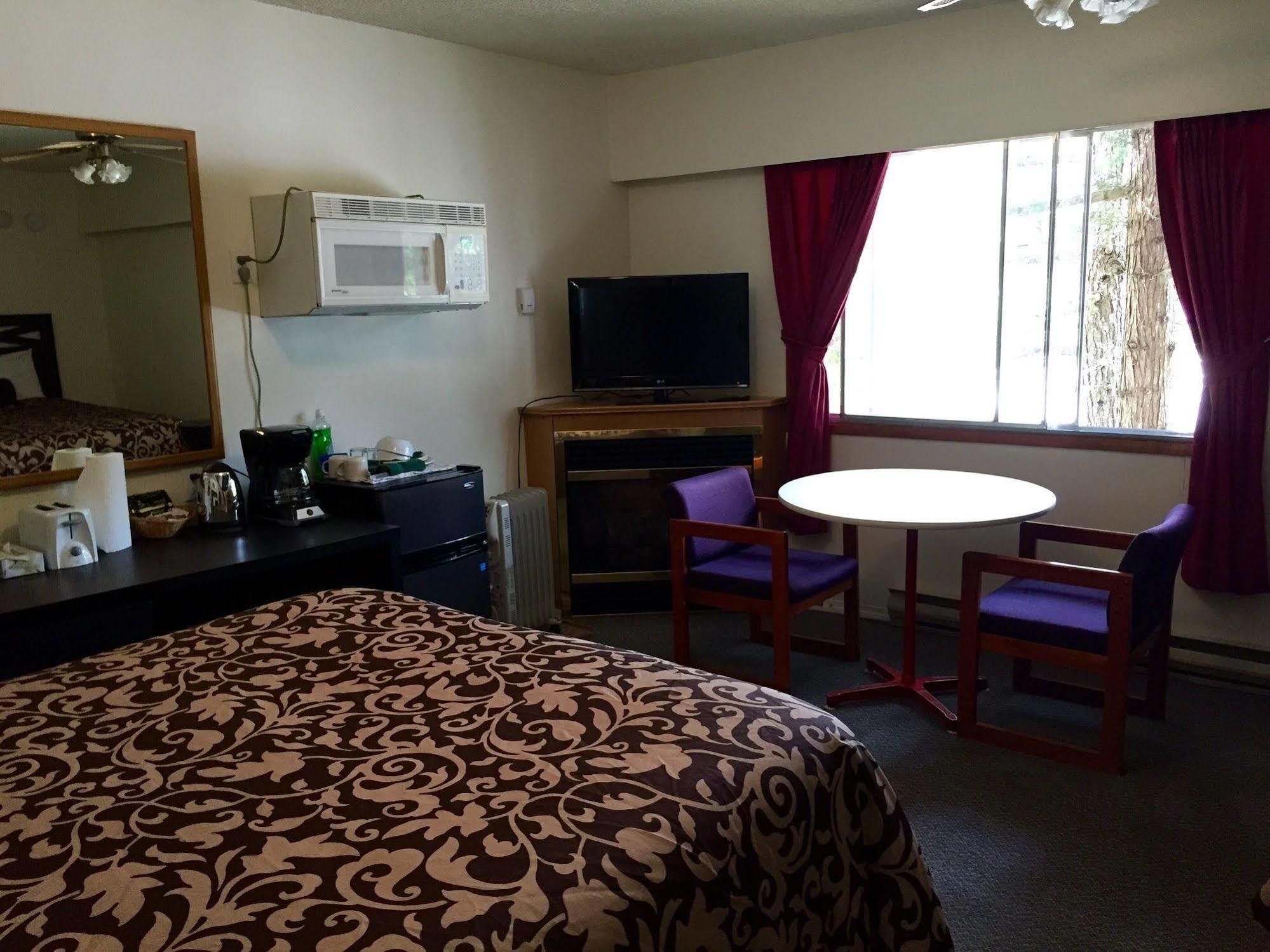 טראס Copper River Motel מראה חיצוני תמונה